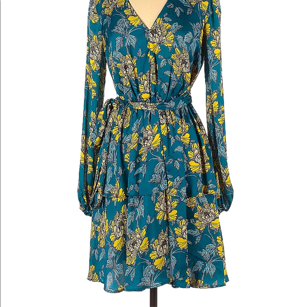Louna- Floral Ruffle Layer Dress size S
